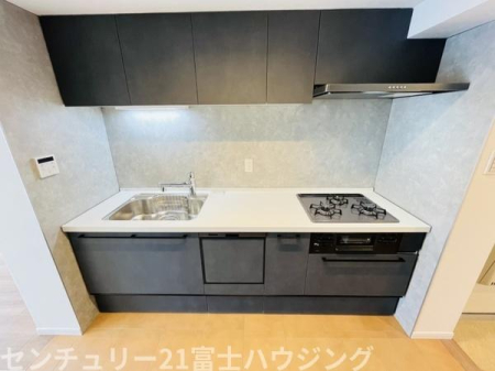 �_�ސ쌧������s�ԏ����̒��Ã}���V�����̃L�b�`��