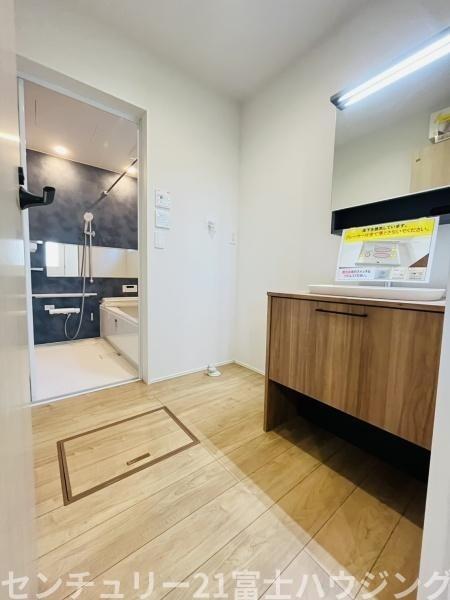 �_�ސ쌧������s�����̐V�z��ˌ��Ă̐��ʑ�E���ʏ�