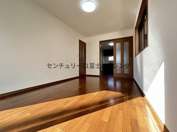 �_�ސ쌧������s���c3���ڂ̒��È�ˌ��Ẵ��r���O