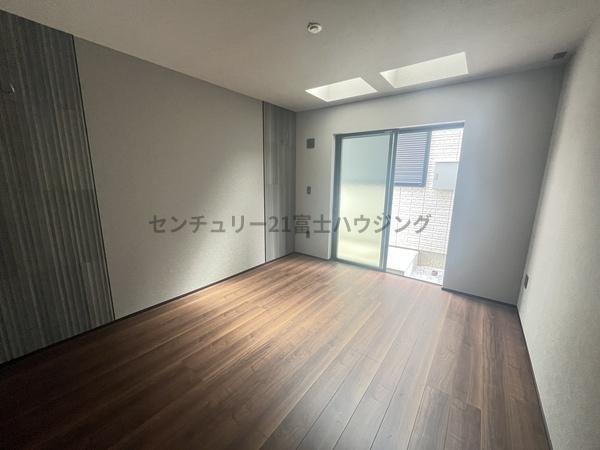 �_�ސ쌧������s�l�|3���ڂ̐V�z��ˌ��Ă̗m��
