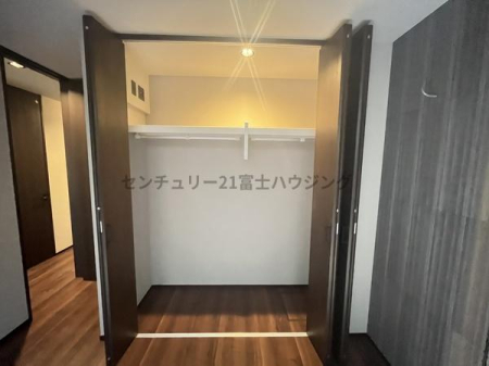�_�ސ쌧������s�l�|3���ڂ̐V�z��ˌ��Ă̎��[