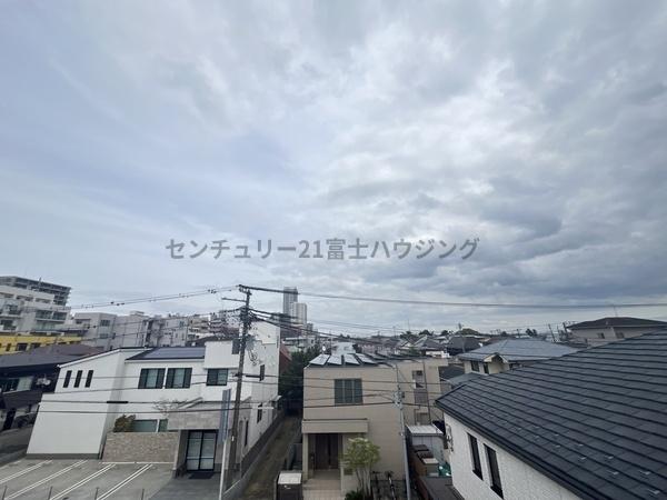 �_�ސ쌧������s�l�|3���ڂ̐V�z��ˌ��Ă̏Z�˂���̒��]�ʐ^