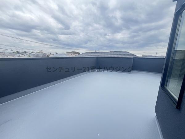 �_�ސ쌧������s�l�|3���ڂ̐V�z��ˌ��Ẵo���R�j�[