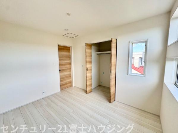 �_�ސ쌧����s���̐V�z��ˌ��Ă̐Q��