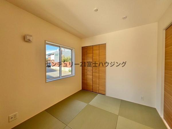 �_�ސ쌧����s�H��5���ڂ̐V�z��ˌ��Ă̘a��