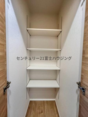 �_�ސ쌧����s�H��5���ڂ̐V�z��ˌ��Ă̎��[