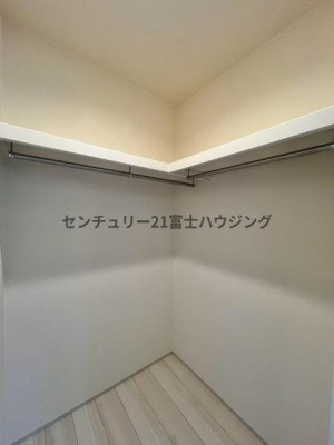 �_�ސ쌧����s�H��5���ڂ̐V�z��ˌ��Ă̎��[