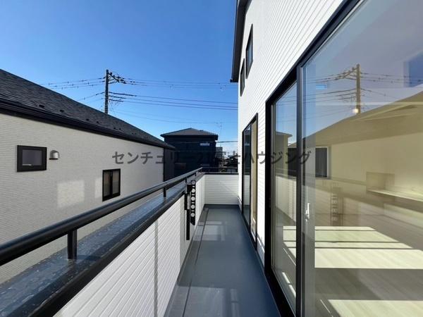 �_�ސ쌧����s�H��5���ڂ̐V�z��ˌ��Ẵo���R�j�[