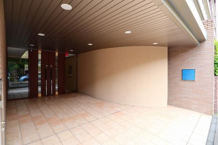 �_�ސ쌧���q�s����2���ڂ̒��Ã}���V�����̃G���g�����X