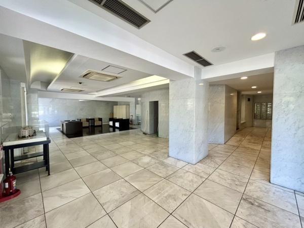 �_�ސ쌧����s�����C��2���ڂ̒��Ã}���V�����̃G���g�����X