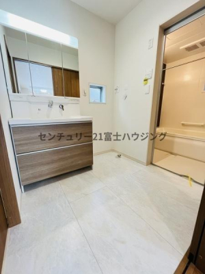 �_�ސ쌧������s����4���ڂ̐V�z��ˌ��Ă̐��ʑ�E���ʏ�