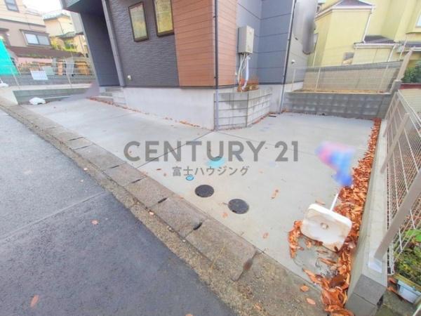 �_�ސ쌧����s�V�_��3���ڂ̐V�z��ˌ��Ă̒��ԏ�