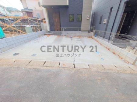 �_�ސ쌧����s�V�_��3���ڂ̐V�z��ˌ��Ă̒��ԏ�