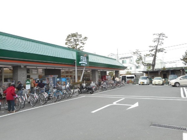 �_�ސ쌧������s�l�V�� 438-2�̒��Ã}���V�����̎��ӊ�