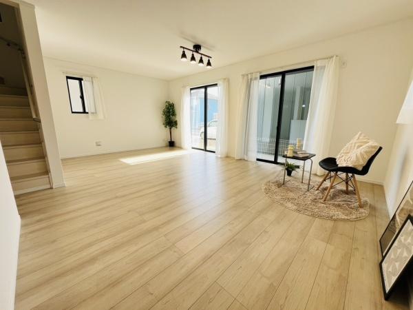 �_�ސ쌧������s������2���ڂ̐V�z��ˌ��Ẵ��r���O