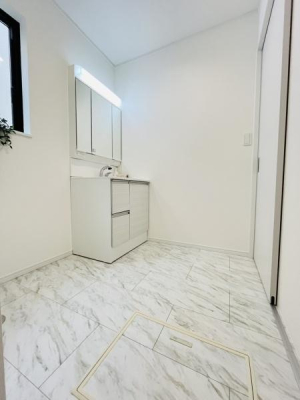 �_�ސ쌧������s������2���ڂ̐V�z��ˌ��Ă̐��ʑ�E���ʏ�