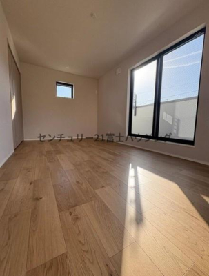 �_�ސ쌧����s����4���ڂ̐V�z��ˌ��Ă̗m��