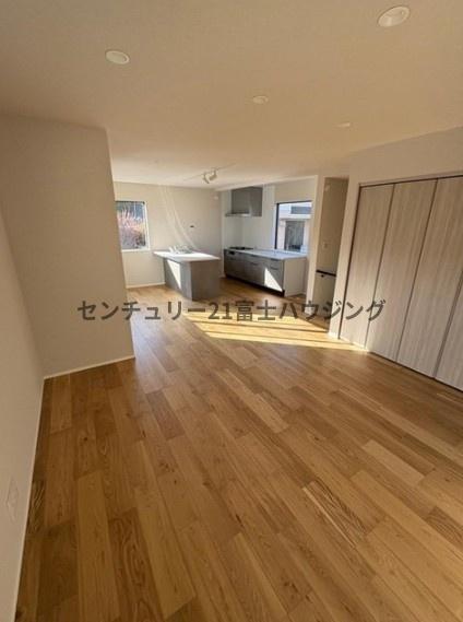 �_�ސ쌧����s����4���ڂ̐V�z��ˌ��Ẵ��r���O