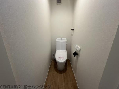 �_�ސ쌧����s�H��5���ڂ̐V�z��ˌ��Ẵg�C��
