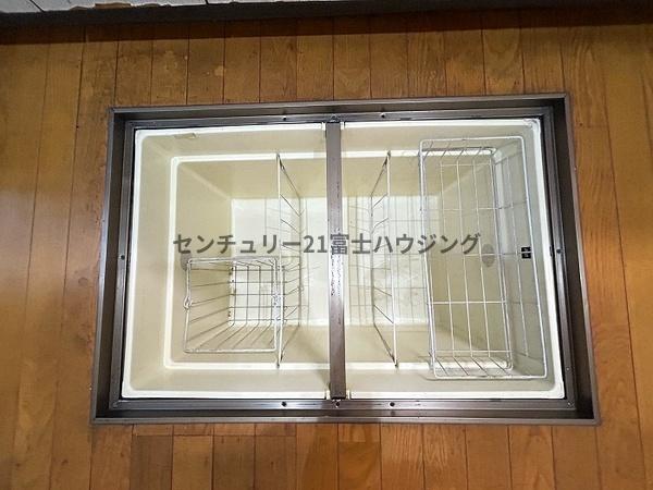 �_�ސ쌧����s����2���ڂ̒��È�ˌ��ẴL�b�`��