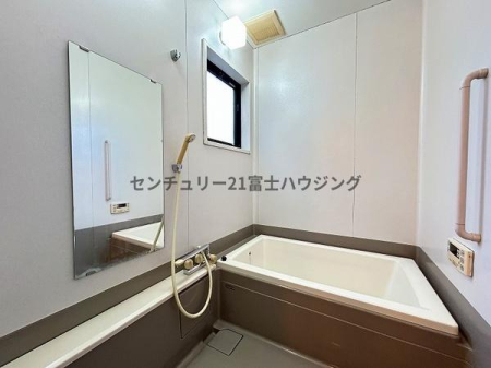 �_�ސ쌧����s����2���ڂ̒��È�ˌ��Ă̗���