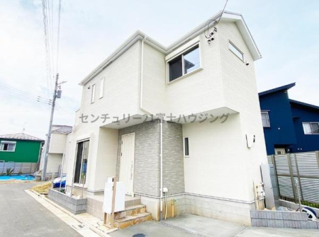 �_�ސ쌧������s����3���ڂ̐V�z��ˌ��Ă̌��n�O�ώʐ^