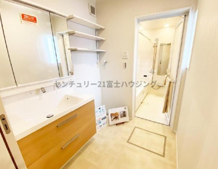 �_�ސ쌧������s����3���ڂ̐V�z��ˌ��Ă̐��ʑ�E���ʏ�