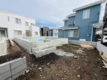 �_�ސ쌧������s�����̐V�z��ˌ��Ă̌��n�O�ώʐ^