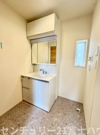 �_�ސ쌧����s���̐V�z��ˌ��Ă̐��ʑ�E���ʏ�