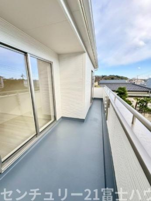 �_�ސ쌧����s���̐V�z��ˌ��Ẵo���R�j�[