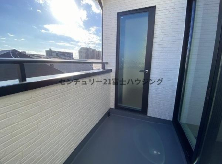 �_�ސ쌧����s�Ó��4���ڂ̐V�z��ˌ��Ẵo���R�j�[