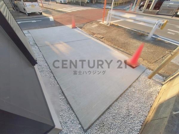 �_�ސ쌧����s�����C��3���ڂ̐V�z��ˌ��Ă̒��ԏ�