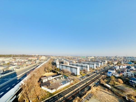 �_�ސ쌧������s���v�ۂ̒��Ã}���V�����̏Z�˂���̒��]�ʐ^