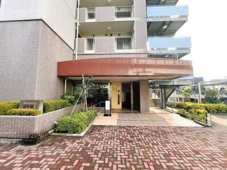 �_�ސ쌧������s���v�ۂ̒��Ã}���V�����̃G���g�����X