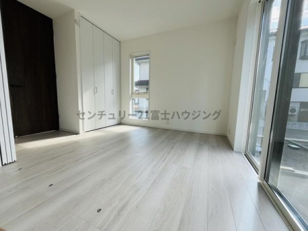 �_�ސ쌧������s��̐V�z��ˌ��Ă̗m��