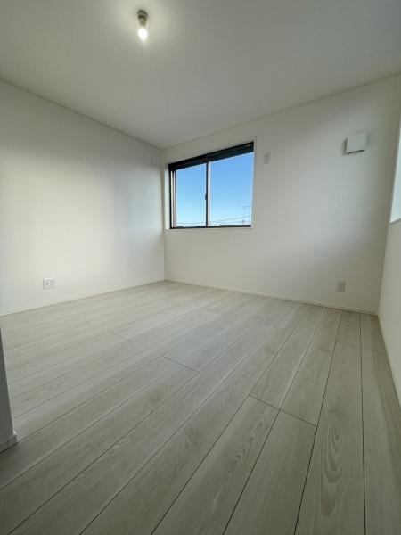 �_�ސ쌧������s�����̐V�z��ˌ��Ă̗m��