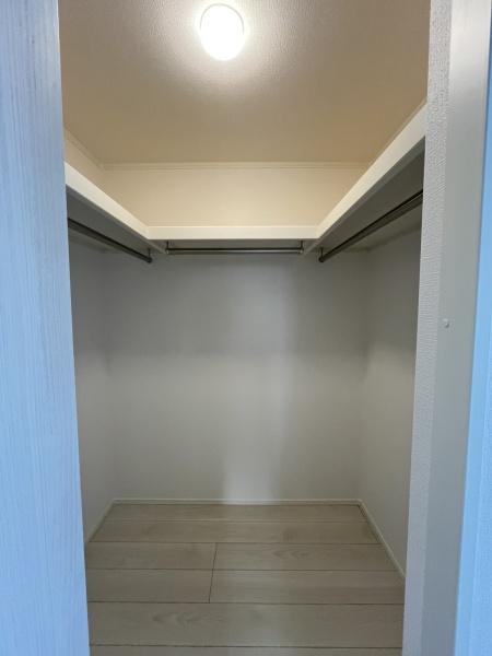 �_�ސ쌧������s�����̐V�z��ˌ��Ă̎��[