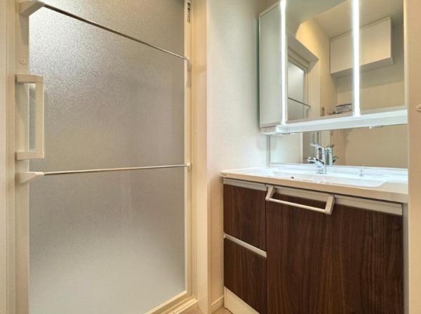 �_�ސ쌧����s�P�s7���ڂ̒��Ã}���V�����̐��ʑ�E���ʏ�