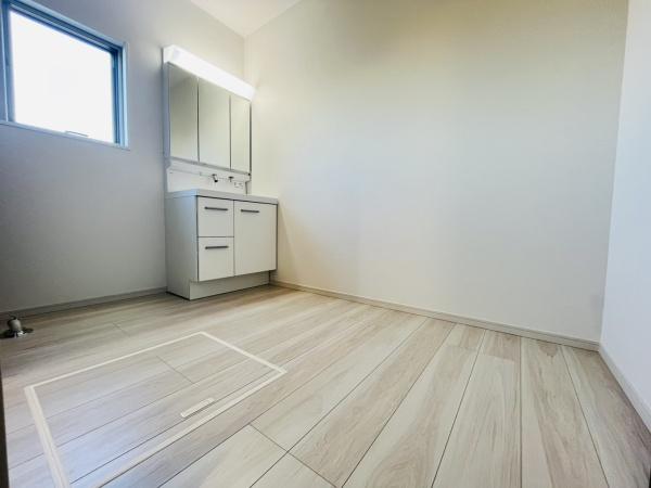 �_�ސ쌧������s�~���̐V�z��ˌ��Ă̐��ʑ�E���ʏ�