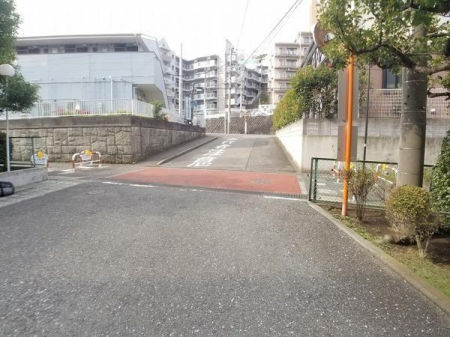 �_�ސ쌧����s����1���ڂ̒��Ã}���V�����̂��̑����n