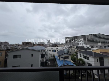 �_�ސ쌧����s�H��3���ڂ̒��Ã}���V�����̏Z�˂���̒��]�ʐ^