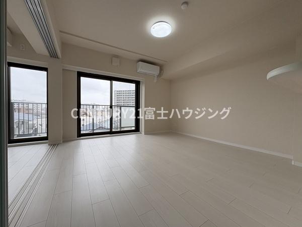 �_�ސ쌧����s�H��3���ڂ̒��Ã}���V�����̃��r���O