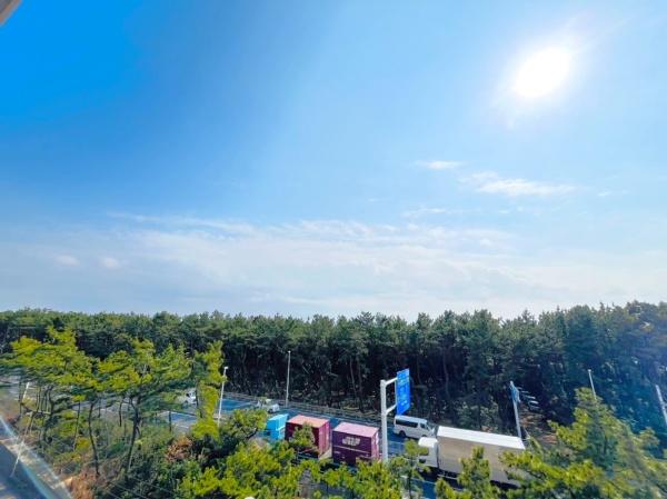 �_�ސ쌧���ˎs���l��̒��Ã}���V�����̏Z�˂���̒��]�ʐ^