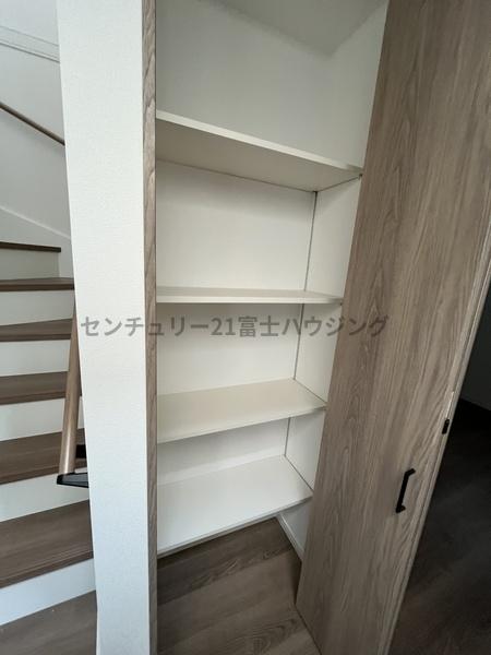 �_�ސ쌧������s�����u1���ڂ̐V�z��ˌ��Ă̎��[