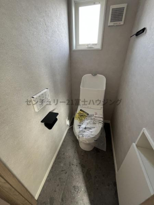 �_�ސ쌧������s�����u1���ڂ̐V�z��ˌ��Ẵg�C��