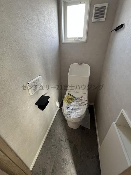 �_�ސ쌧������s�����u1���ڂ̐V�z��ˌ��Ẵg�C��