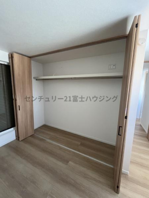 �_�ސ쌧������s�����u1���ڂ̐V�z��ˌ��Ă̎��[