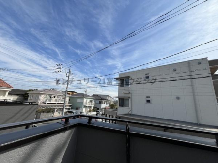 �_�ސ쌧������s�����u1���ڂ̐V�z��ˌ��Ă̏Z�˂���̒��]�ʐ^