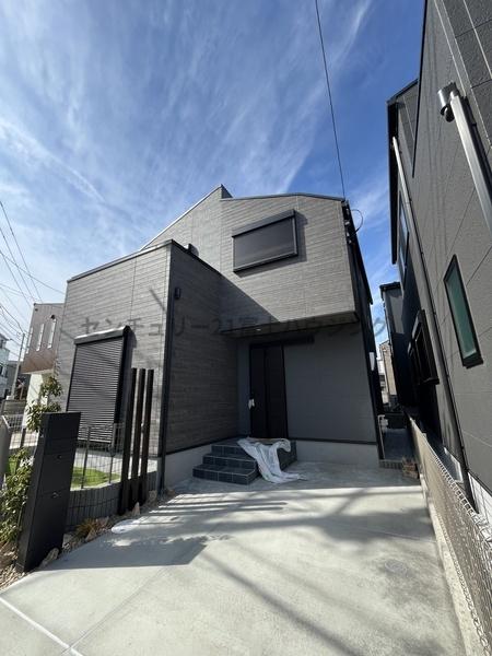 �_�ސ쌧������s�����u1���ڂ̐V�z��ˌ��Ă̌��n�O�ώʐ^