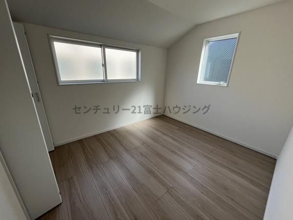 �_�ސ쌧������s�����u1���ڂ̐V�z��ˌ��Ă̗m��